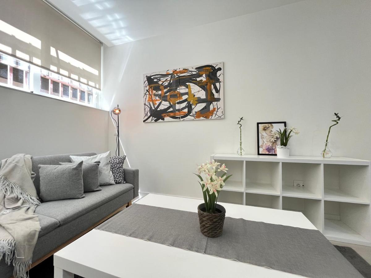 Acogedor Infanta Mercedes Apartment มาดริด ภายนอก รูปภาพ