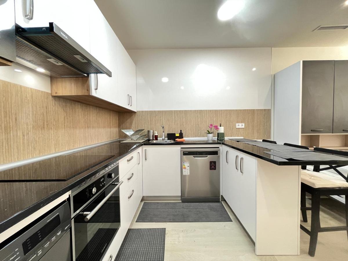 Acogedor Infanta Mercedes Apartment มาดริด ภายนอก รูปภาพ